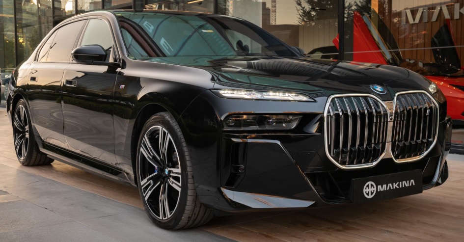 Bmw i7